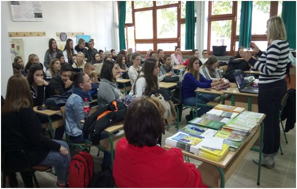 U JUMS Hemijska škola Tuzla održana radionica:  ˝Važnosti dijaloga i tolerancije i metodologija izrade projektnih prijedloga˝